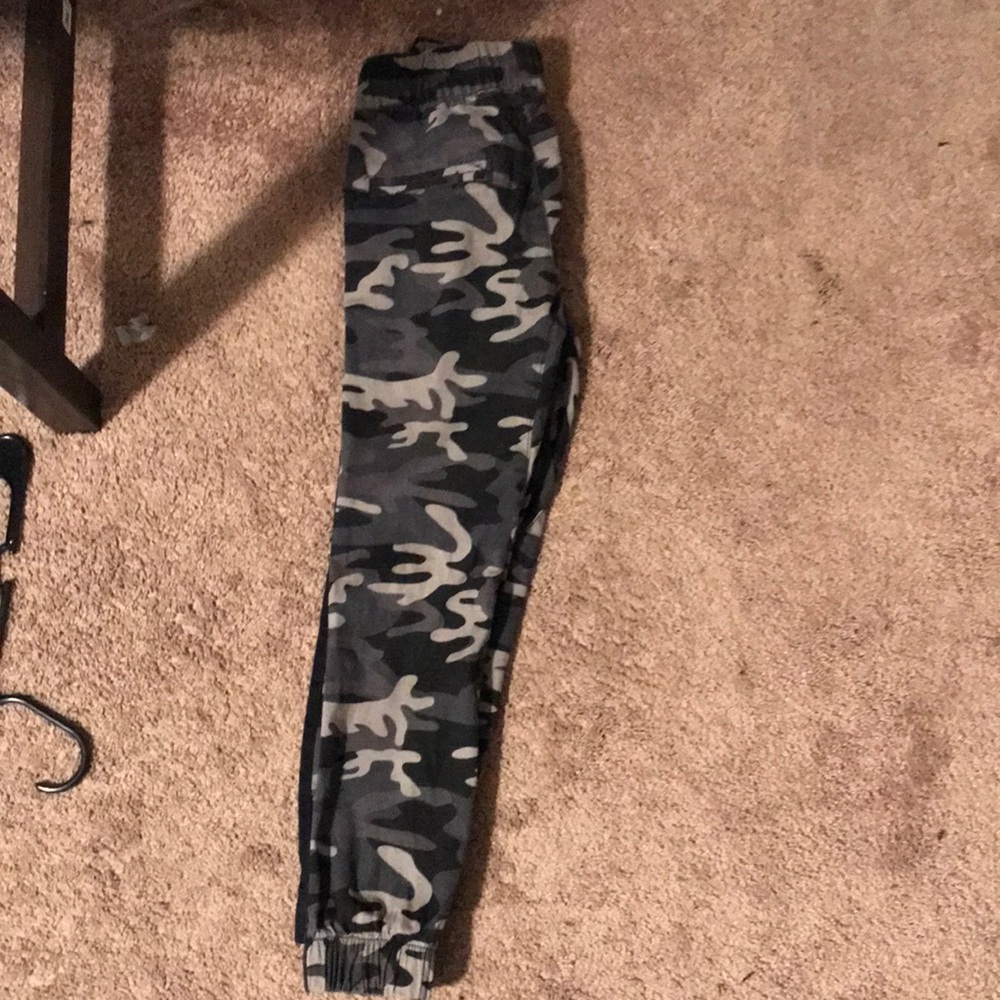 Pants - Picture 2 of 3